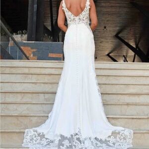 Azazie Estephanie Stretch Lace-Back V-Back Bridal Gown NEW WT